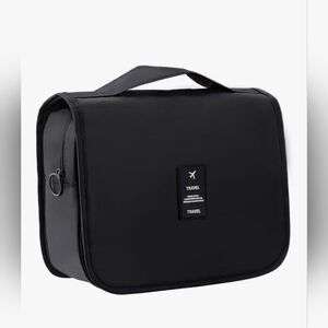 Large Hanging Travel Toiletry Bag In Black- Water-resistant - NWT